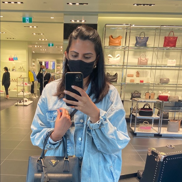 Meet your Posher, Haneya - Picture 1 of 1